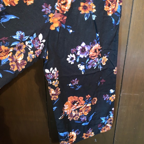 Black Floral Wide Leg Romper - Picture 8 of 9